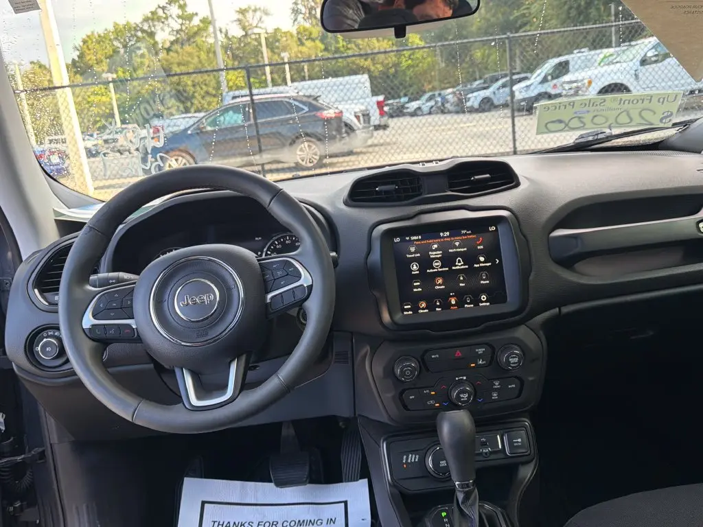 2023 Jeep Renegade - $19,000
