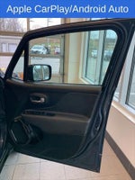 2022 Renegade Thumbnail 24