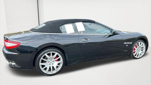 2012 Maserati GranTurismo Base