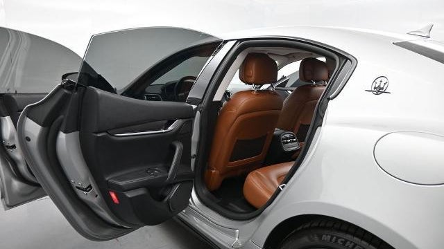 2017 Maserati Ghibli Base