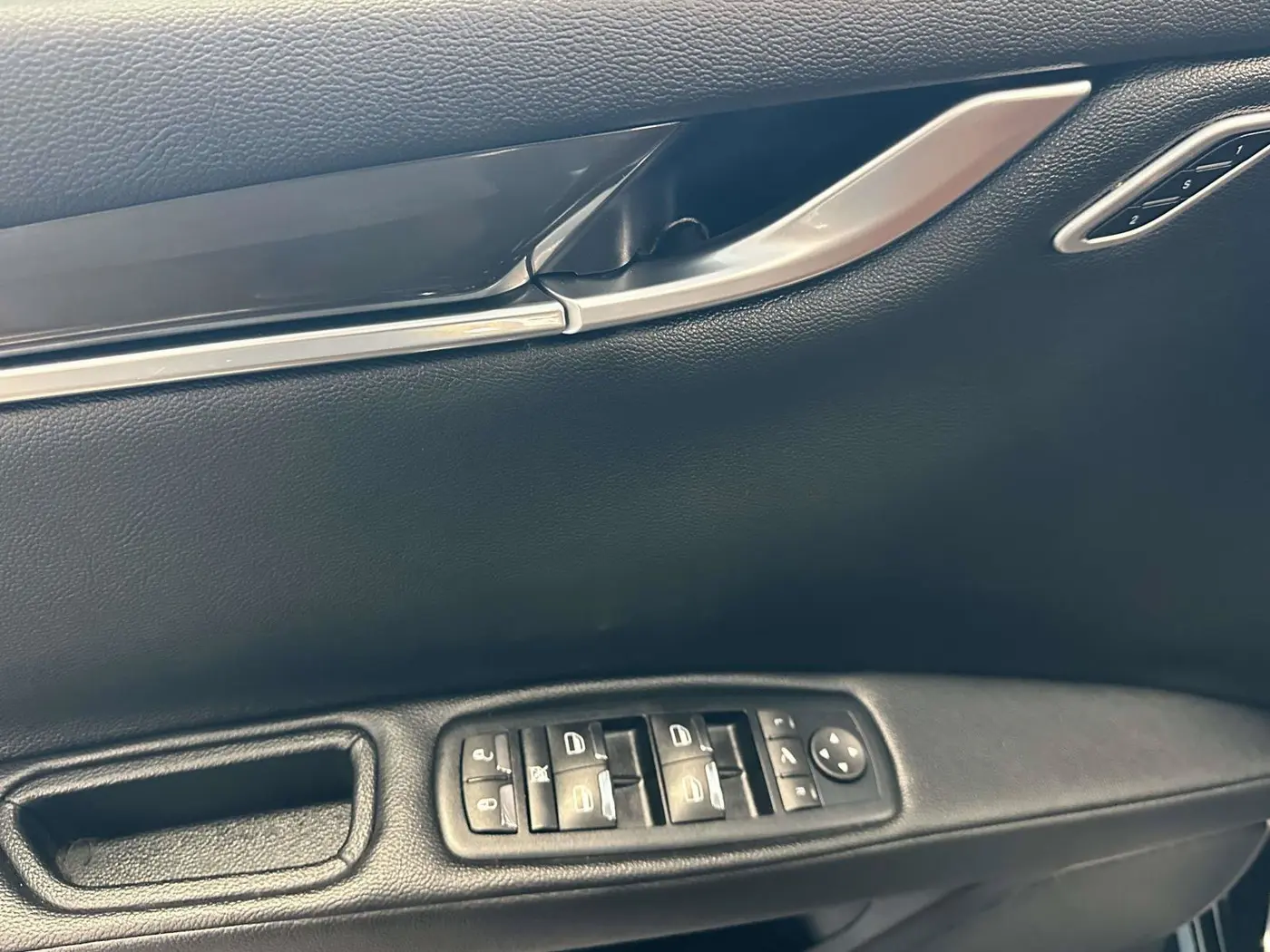 2017 Maserati Ghibli - $16,500