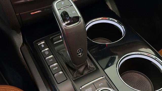 2023 Maserati Ghibli Modena Q4