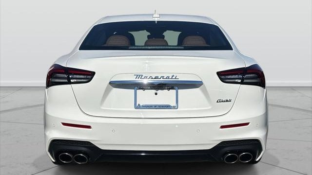 2022 Maserati Ghibli Modena Q4