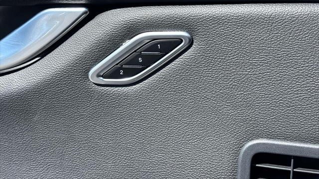 2022 Maserati Ghibli Modena Q4