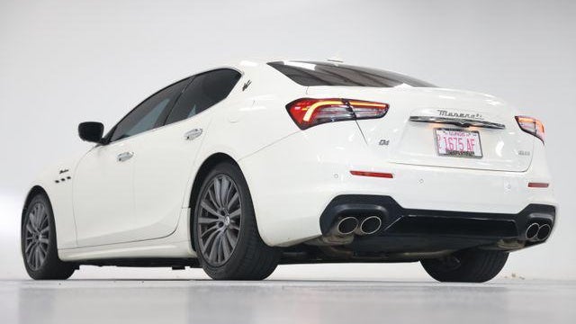 2022 Maserati Ghibli Modena Q4