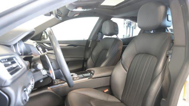 2022 Maserati Ghibli Modena Q4