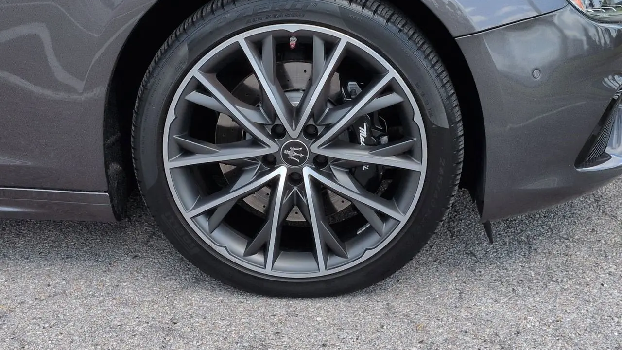 2024 Maserati Ghibli Modena Ultima Q4