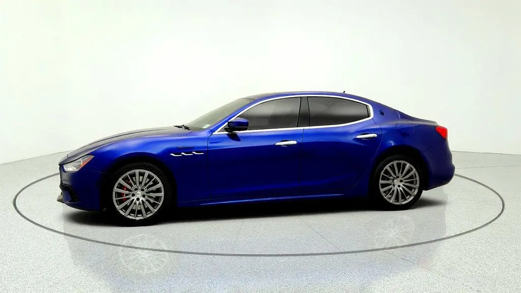 2022 Maserati Ghibli Modena Q4