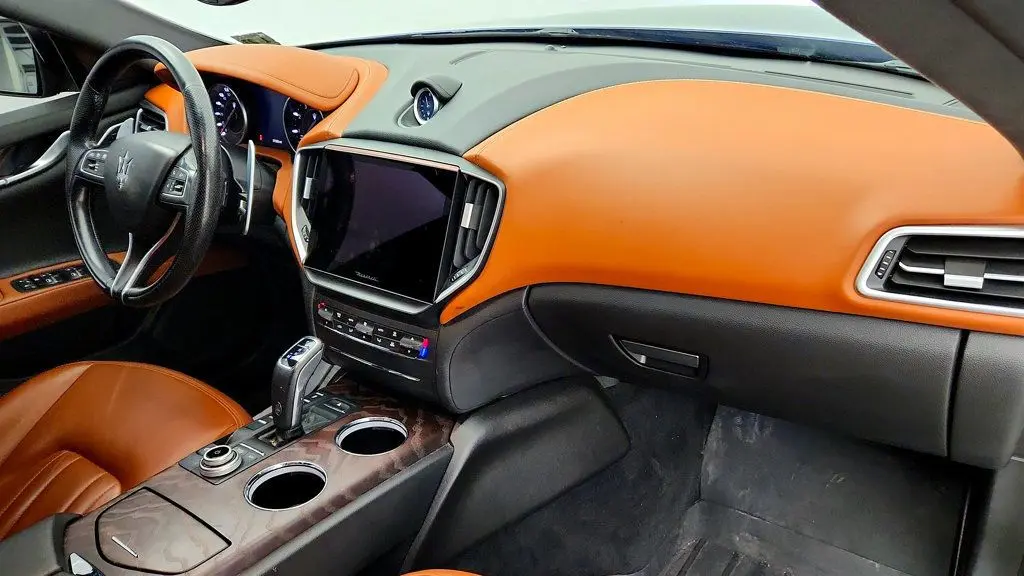 2022 Maserati Ghibli Modena Q4
