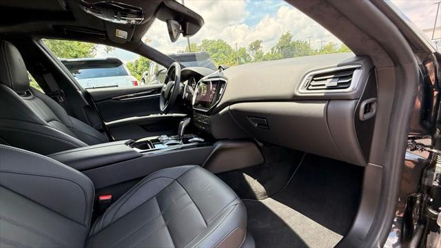 2023 Maserati Ghibli Modena Q4
