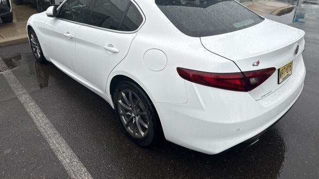 2018 Alfa Romeo Giulia Base