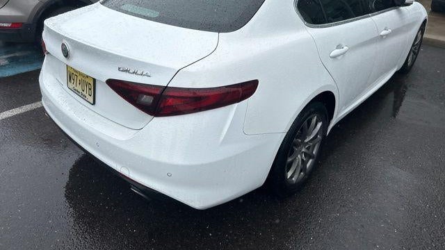 2018 Alfa Romeo Giulia Base