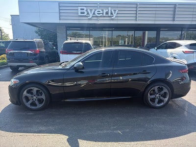 2017 Alfa Romeo Giulia AWD Base 4DR Sedan