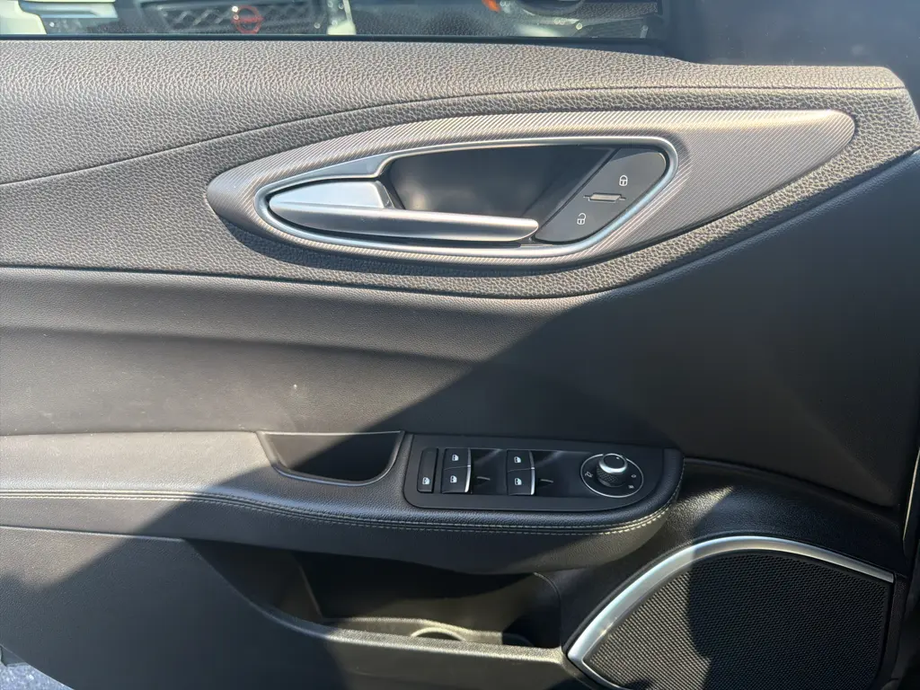 2017 Alfa Romeo Giulia - $17,995