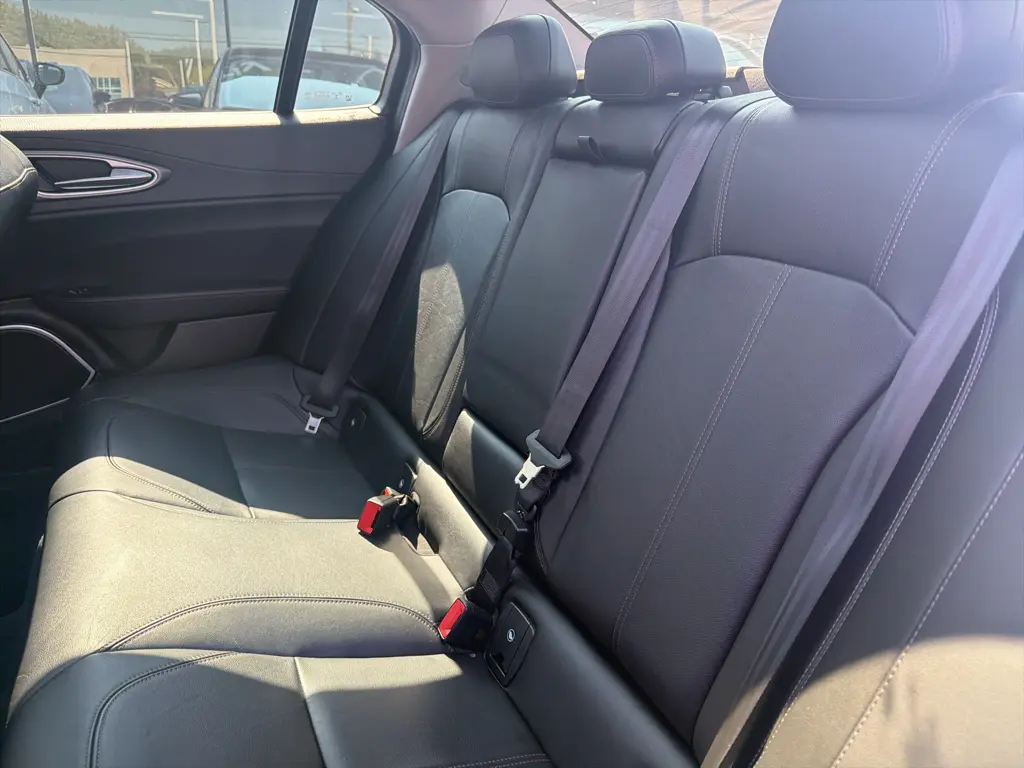 2017 Alfa Romeo Giulia - $17,995