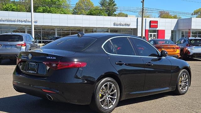 2018 Alfa Romeo Giulia Base