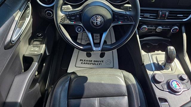 2018 Alfa Romeo Giulia Base