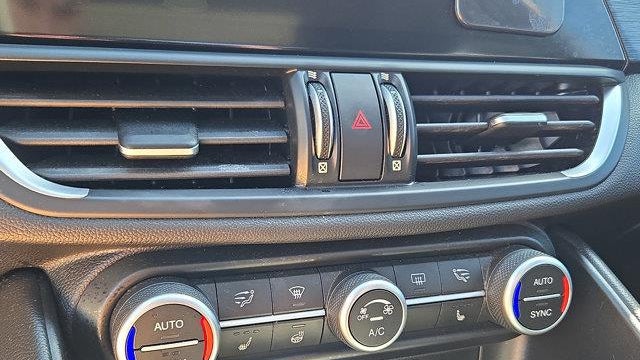 2018 Alfa Romeo Giulia Base