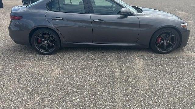 2017 Alfa Romeo Giulia Ti