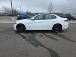 2018 Giulia Thumbnail 4