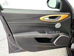 2018 Giulia Thumbnail 11