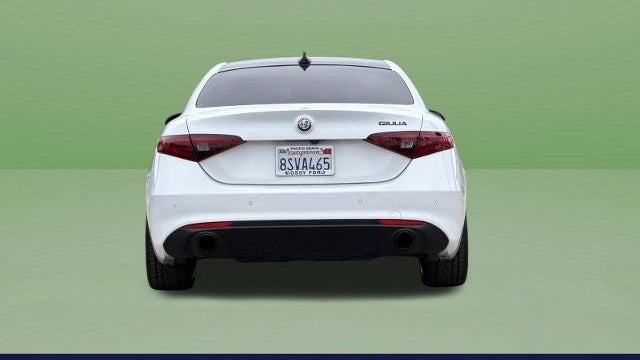 2020 Alfa Romeo Giulia Base