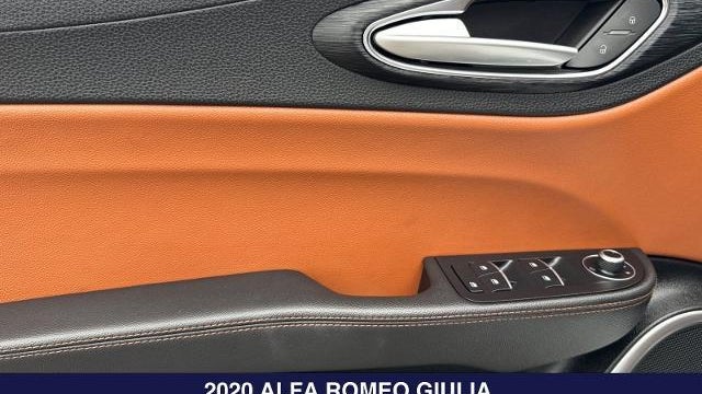 2020 Alfa Romeo Giulia Base