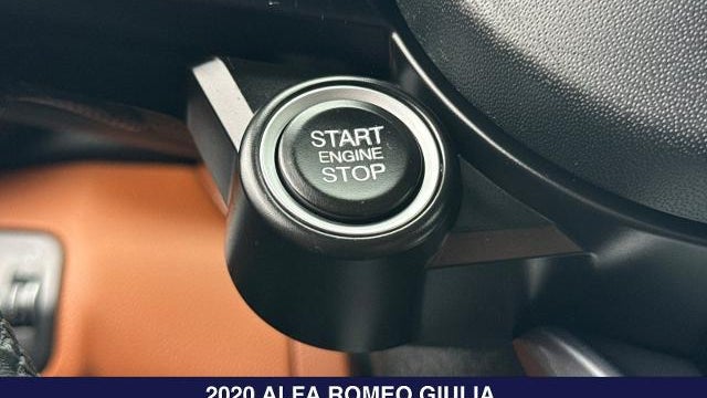 2020 Alfa Romeo Giulia Base
