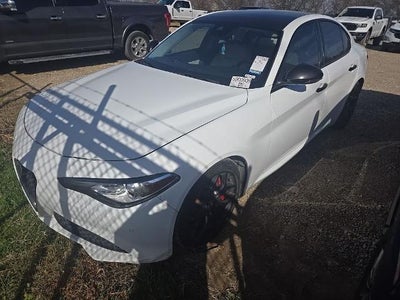 2021 Alfa Romeo Giulia Sprint 4DR Sedan