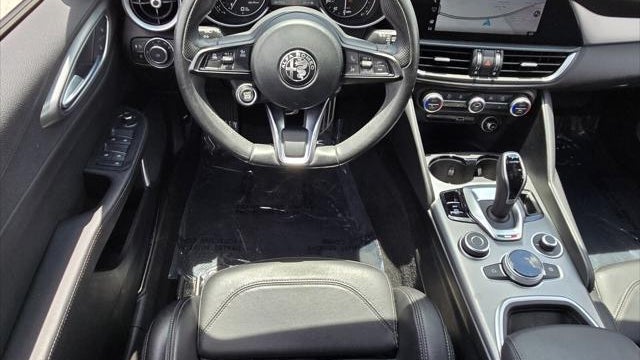 2023 Alfa Romeo Giulia Veloce