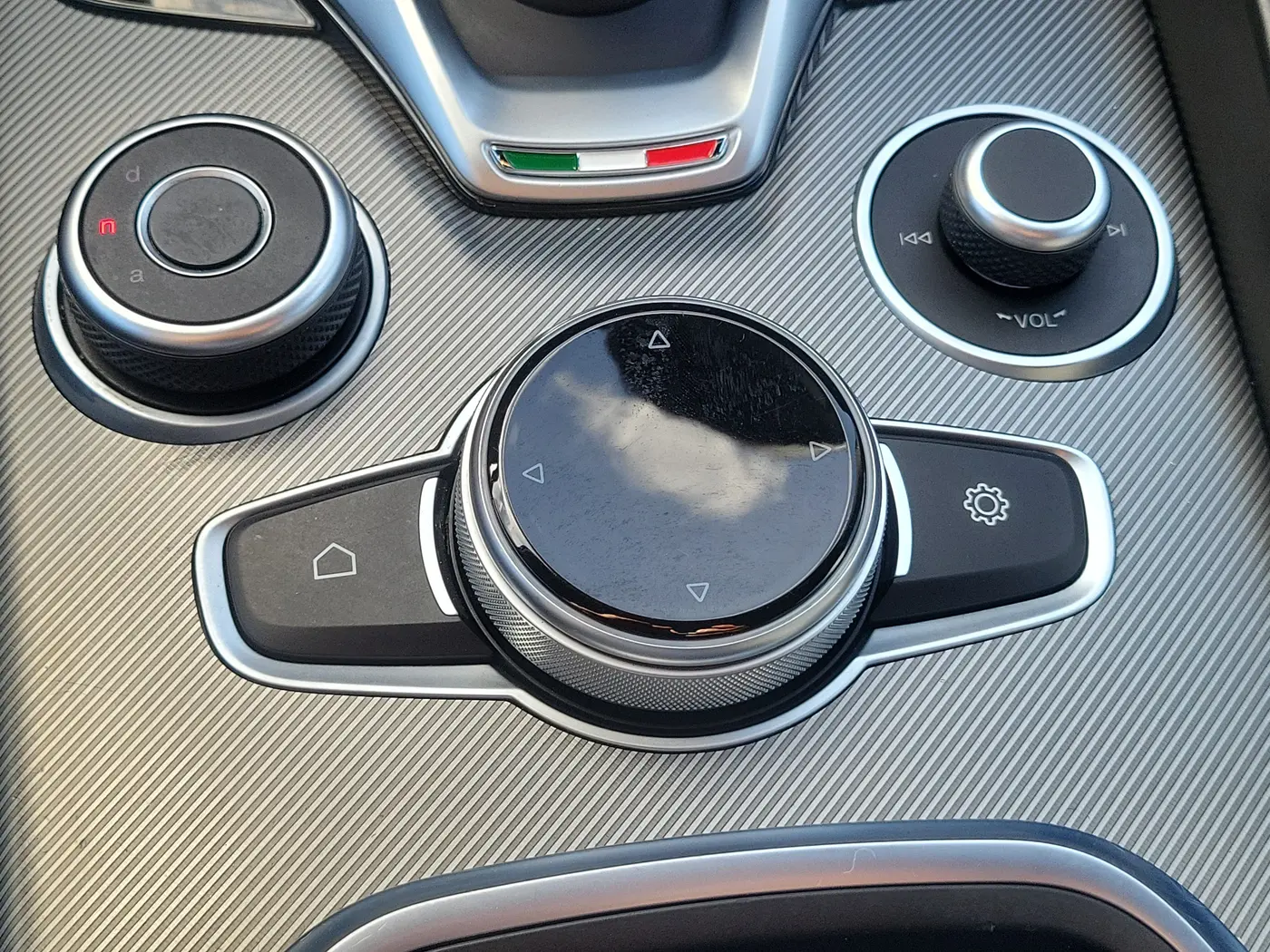 2024 Alfa Romeo Giulia - $23,990