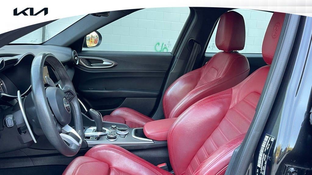 2022 Alfa Romeo Giulia Veloce