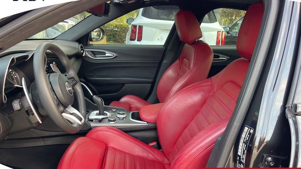 2022 Alfa Romeo Giulia Veloce