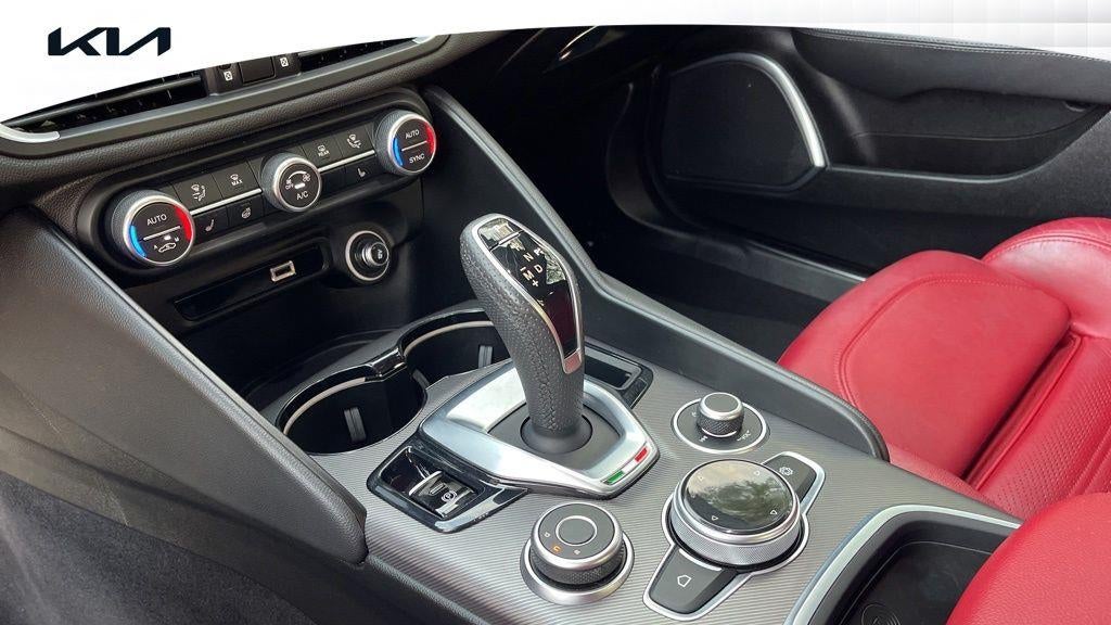 2022 Alfa Romeo Giulia Veloce