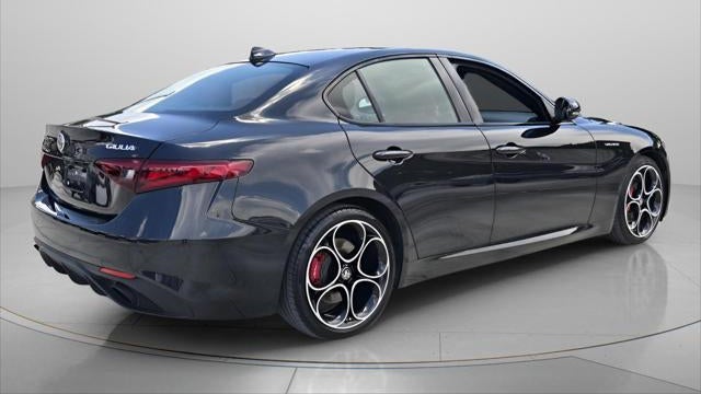2023 Alfa Romeo Giulia Veloce