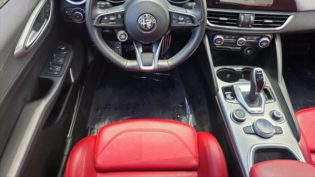 2023 Alfa Romeo Giulia Veloce