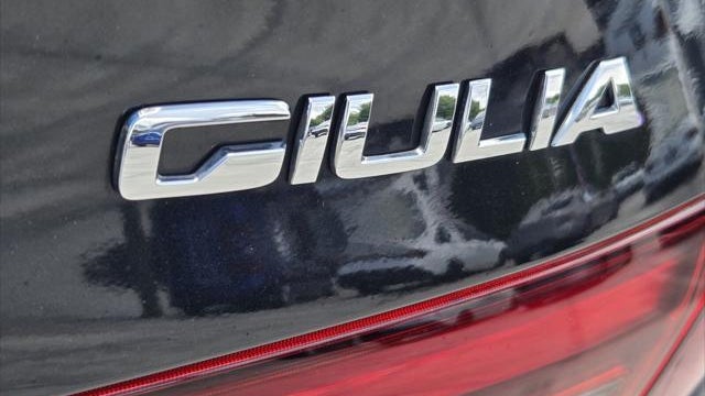 2023 Alfa Romeo Giulia Veloce