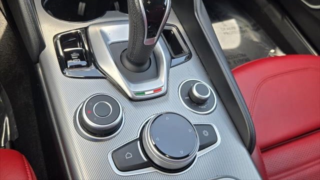 2023 Alfa Romeo Giulia Veloce
