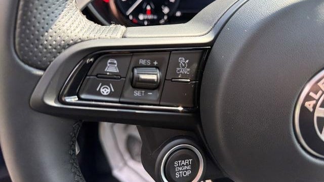 2024 Alfa Romeo Giulia Ti