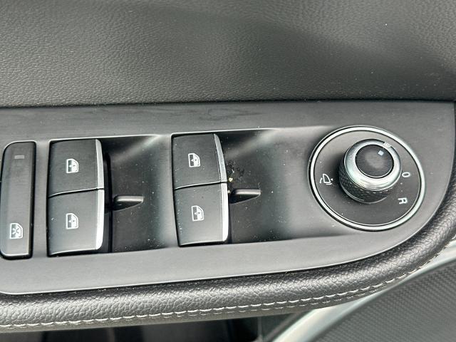 2022 Alfa Romeo Giulia - $22,398