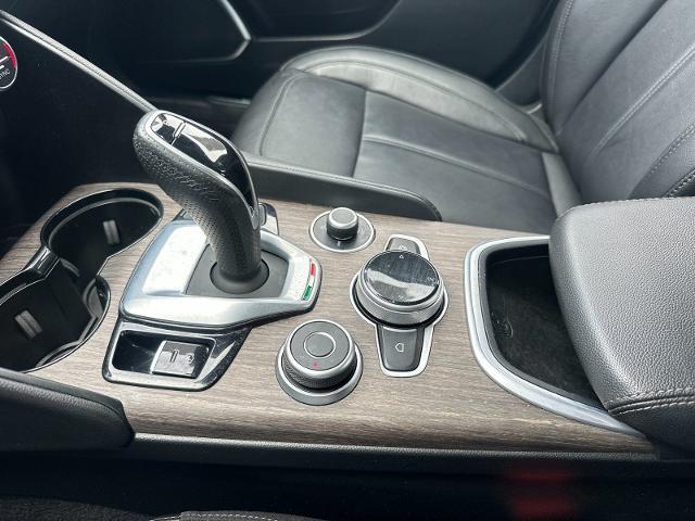 2022 Alfa Romeo Giulia - $22,398