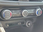 2022 Giulia Thumbnail 12