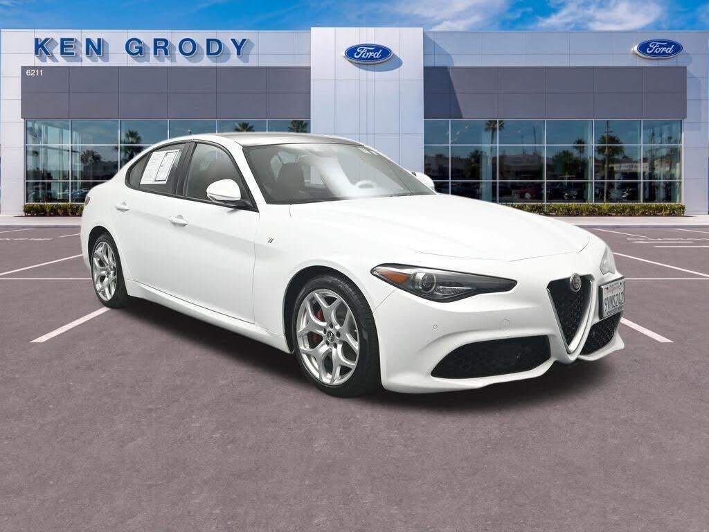 2022 Alfa Romeo Giulia