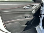 2025 Giulia Thumbnail 18