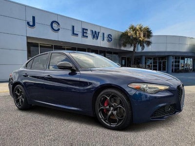 2019 Alfa Romeo Giulia AWD Base 4DR Sedan