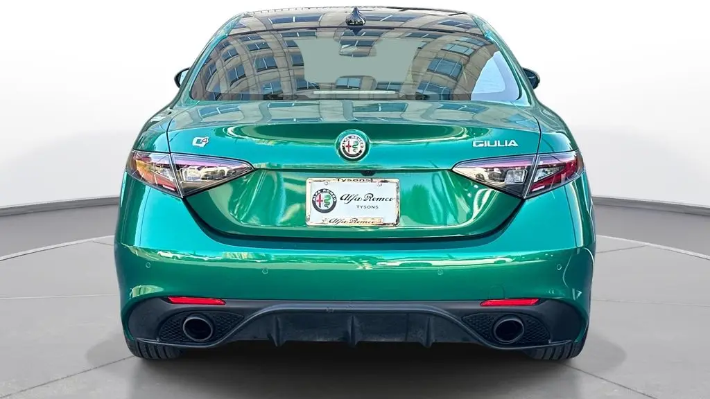 2025 Alfa Romeo Giulia Base