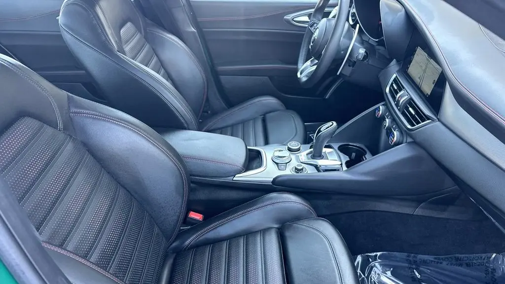2025 Alfa Romeo Giulia Base