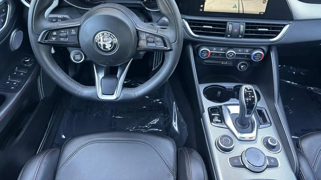 2025 Alfa Romeo Giulia Base