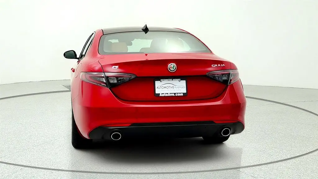 2024 Alfa Romeo Giulia Ti