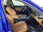 2021 Giulia Thumbnail 9